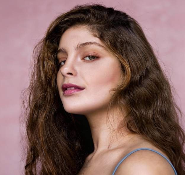 Face and Makeup Refinement After